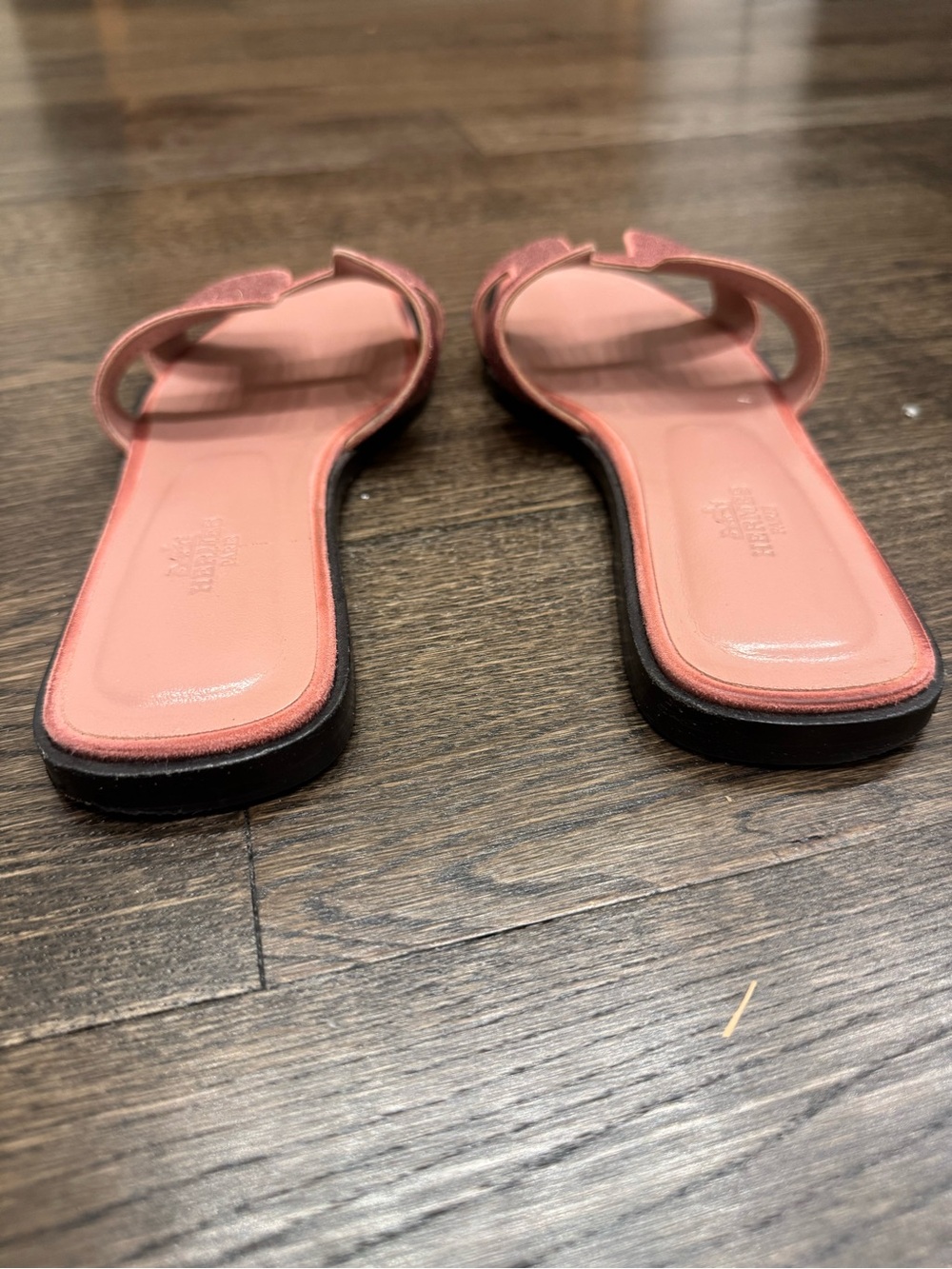 Hermes Pink Powder Crystal Oran Sandals - Picture 2 of 5